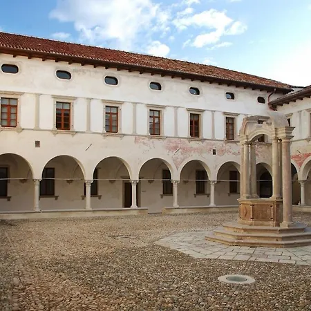 Campus San Francesco Hotel *