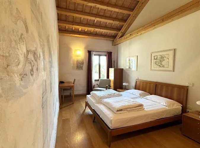 Campus San Francesco Hotel *