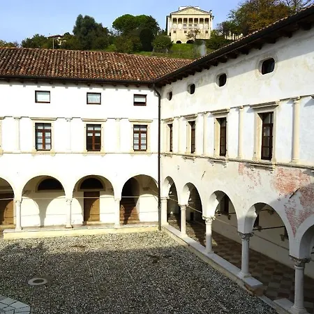 Campus San Francesco كونيليانو