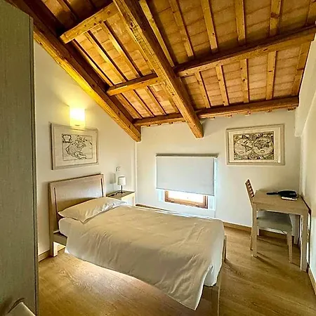 Campus San Francesco 호텔 코넬리아노
