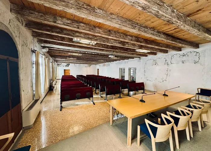 Campus San Francesco מלון קונליאנו